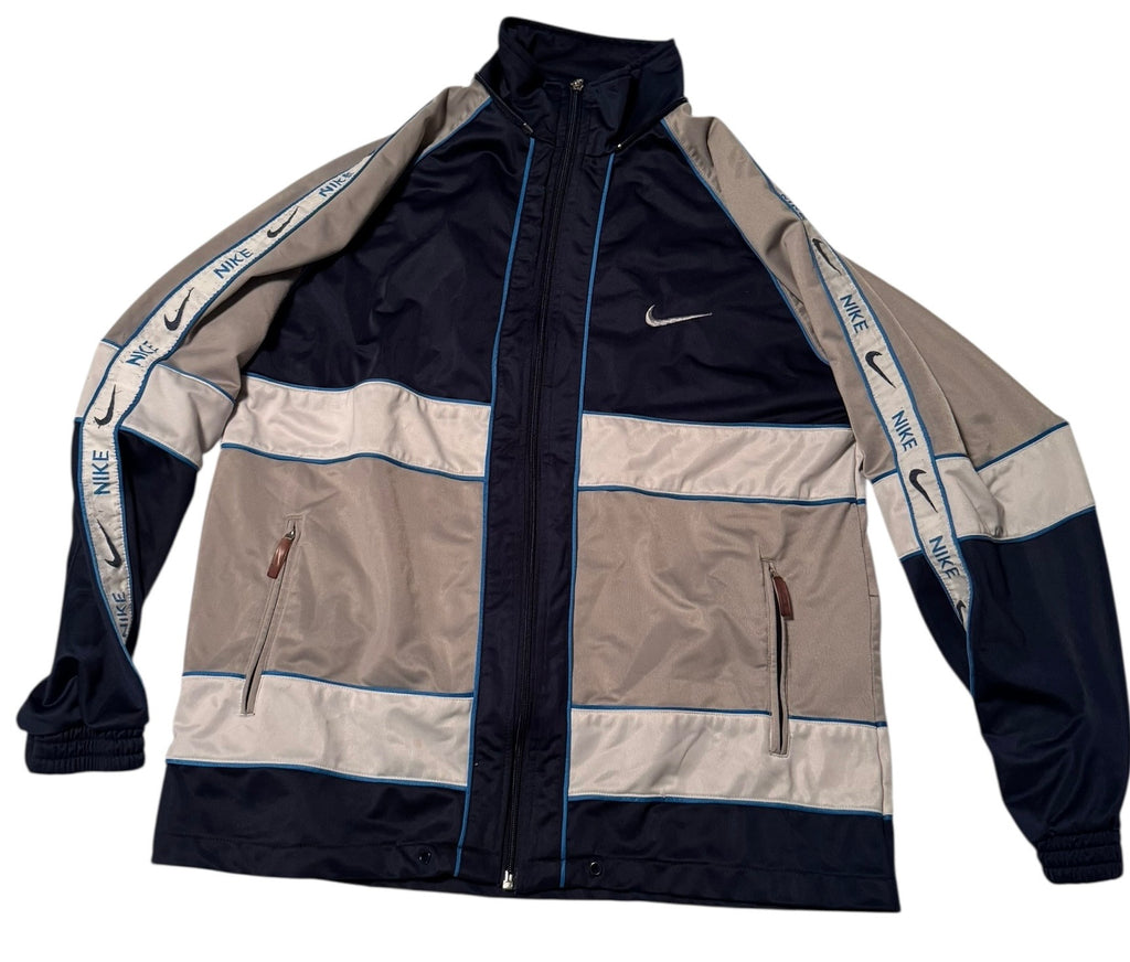 90’s Vintage Nike Jacket from Italy